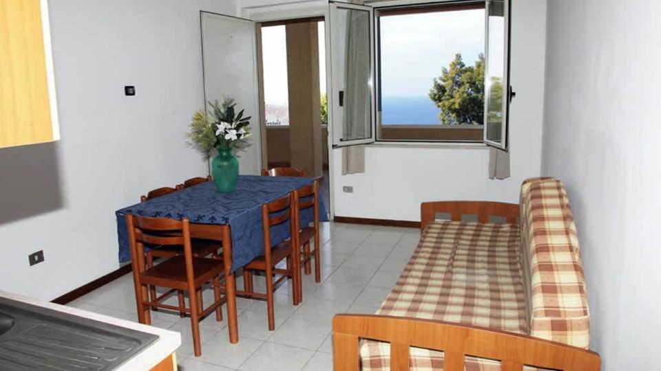 Residence Pace Village Тропеа Екстериор снимка